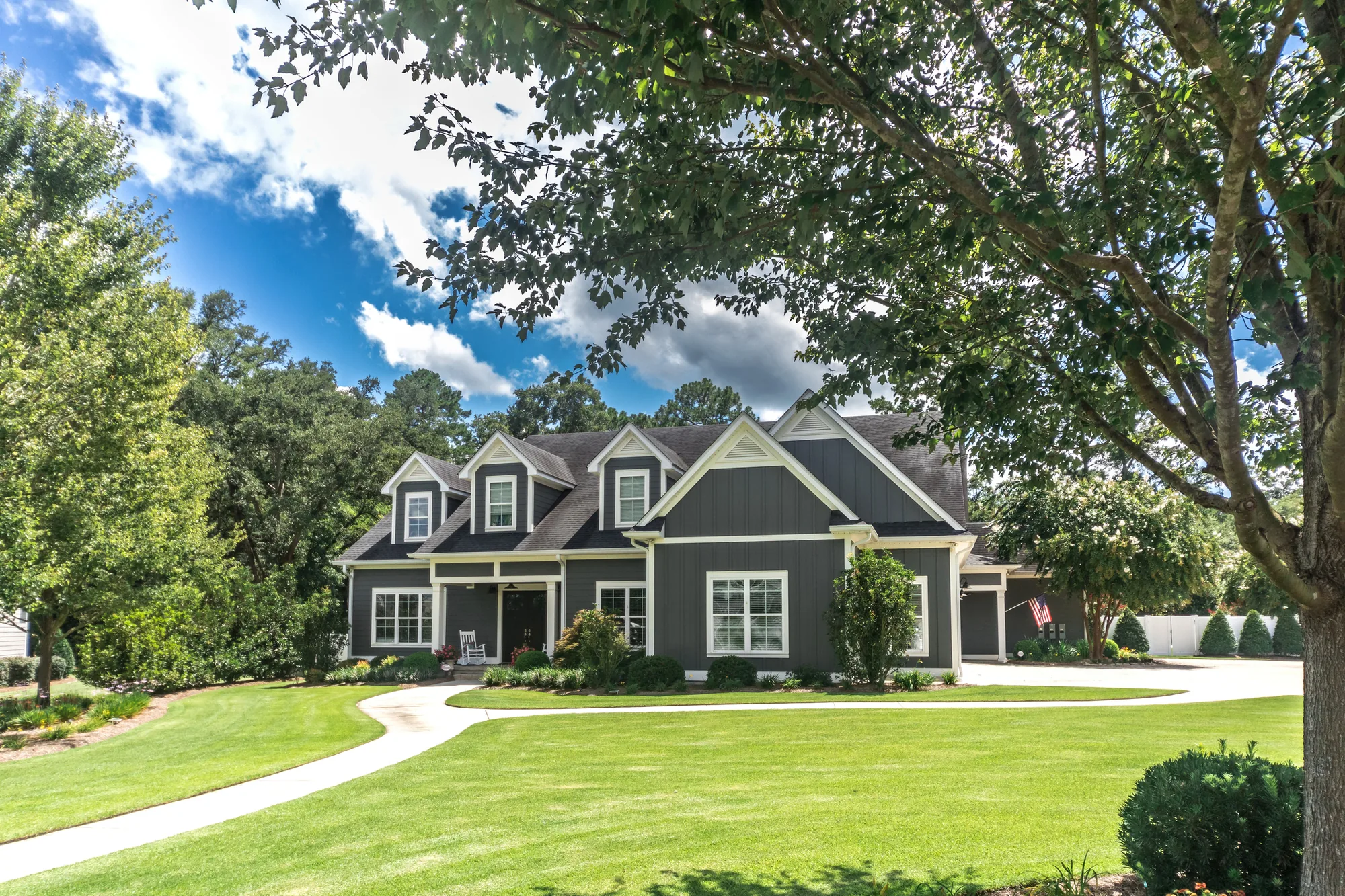 Lawn Maintenance image 1 in Elk Grove, CA 95757